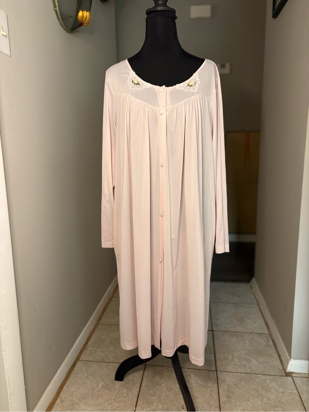 Women's Cream Button-Front Nightgown with Floral Trim